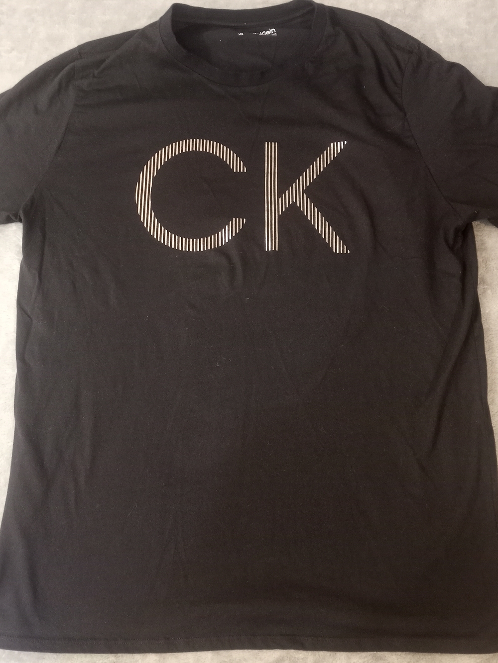 Calvin Klein Men's Black  Shorts - Sleeve Shirt Size Large
